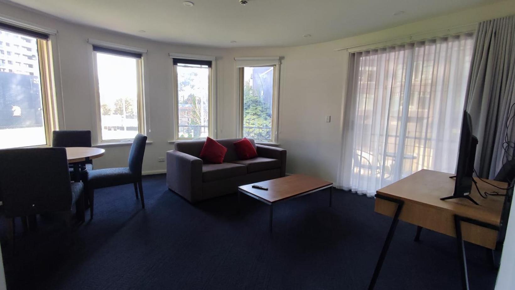 South Yarra Central Apartment Hotel Мельбурн Екстер'єр фото