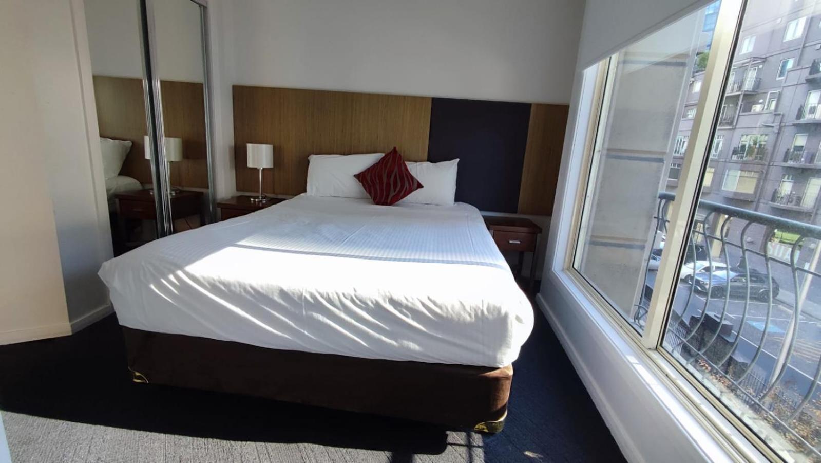 South Yarra Central Apartment Hotel Мельбурн Екстер'єр фото