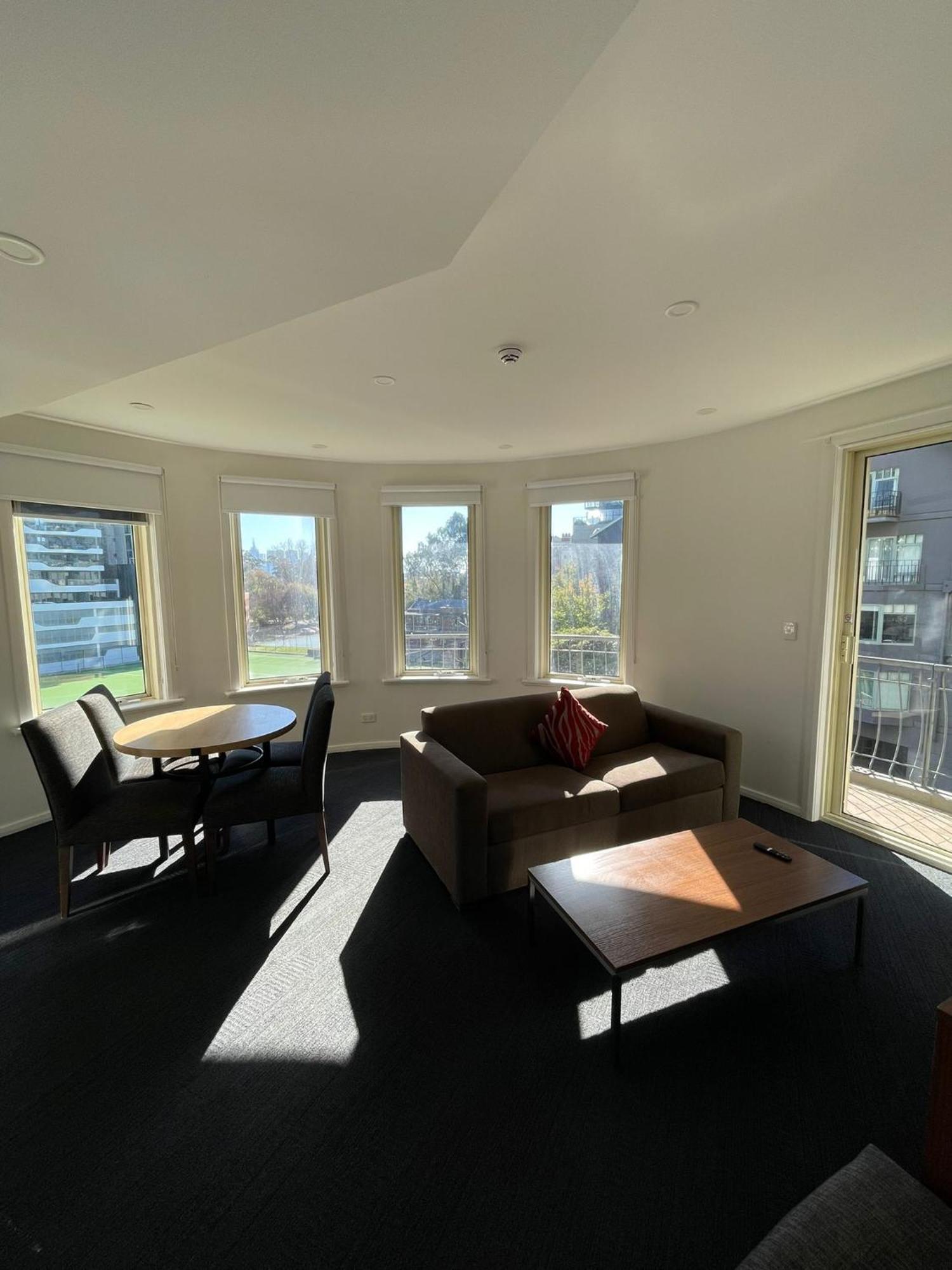 South Yarra Central Apartment Hotel Мельбурн Екстер'єр фото