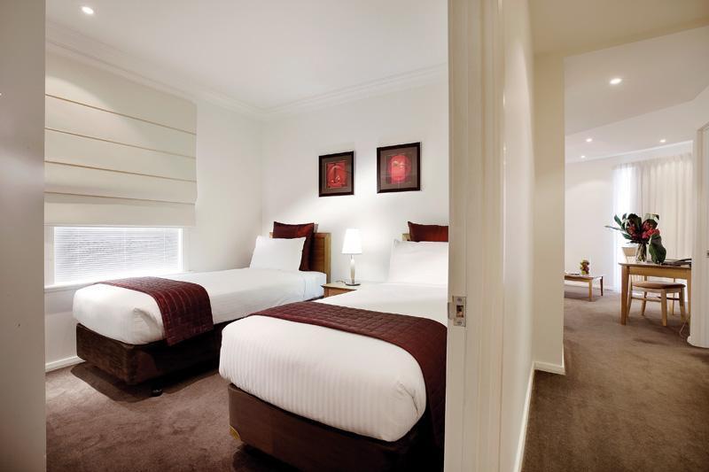 South Yarra Central Apartment Hotel Мельбурн Екстер'єр фото