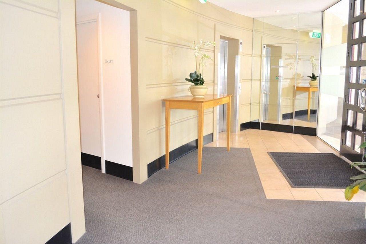 South Yarra Central Apartment Hotel Мельбурн Екстер'єр фото