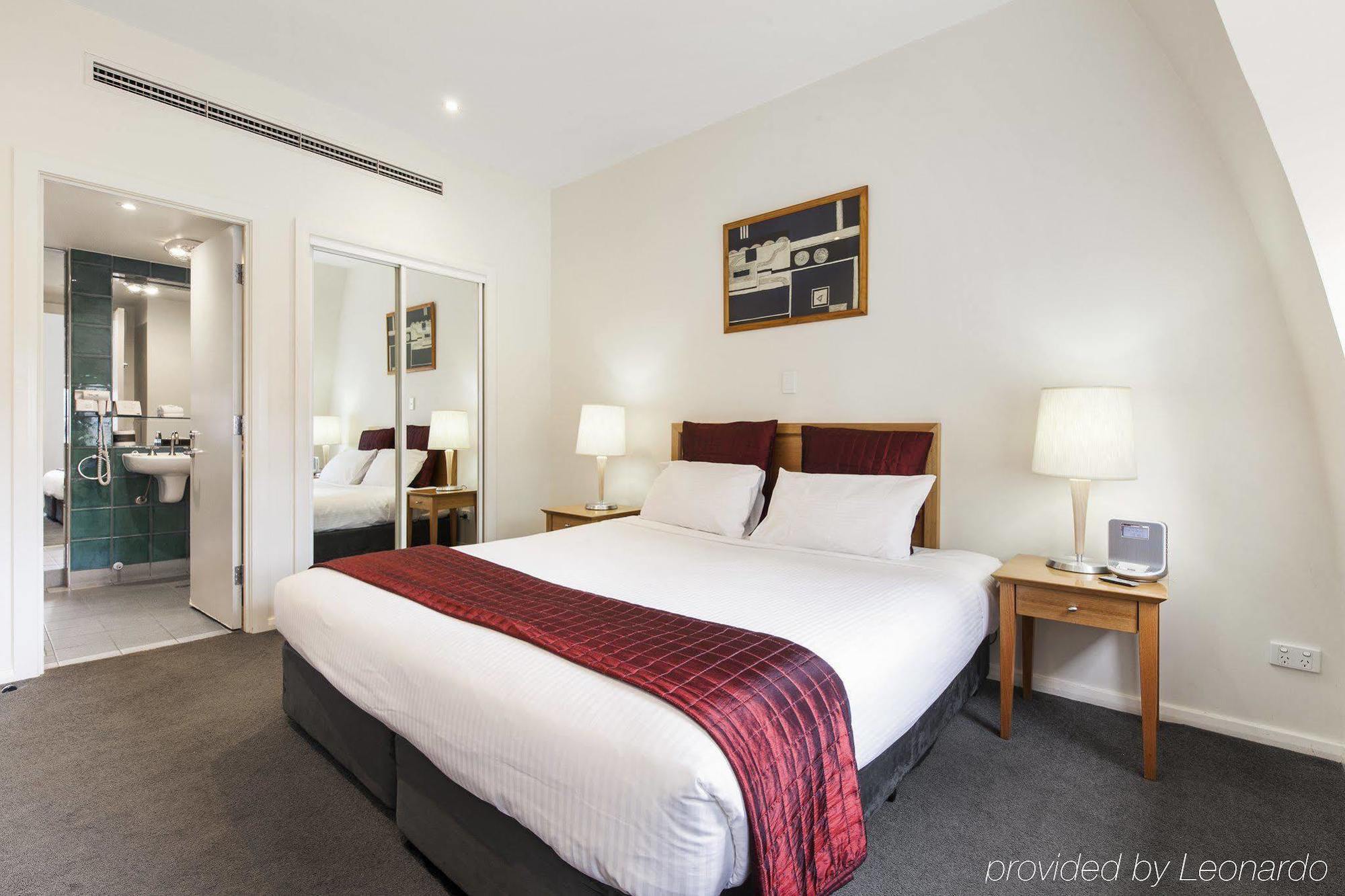 South Yarra Central Apartment Hotel Мельбурн Екстер'єр фото